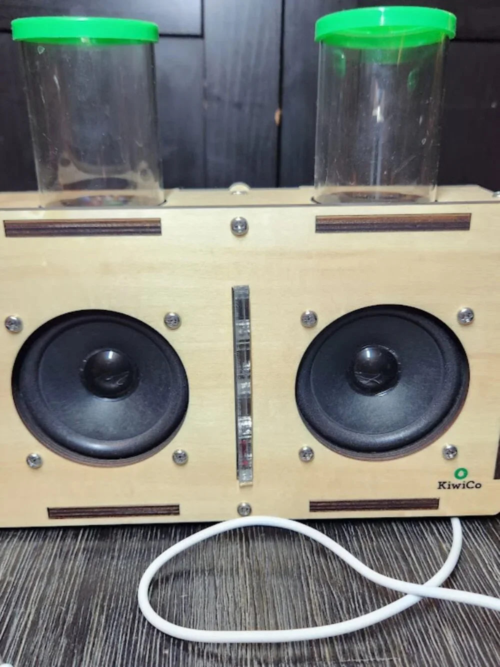 KiwiCo. Kiwi Co. Kinetic Light-up Bluetooth Speaker Science STEM Circuits USB Sp
